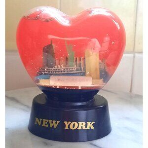 Vintage Snow Globe New York Heart Shaped Souvenir